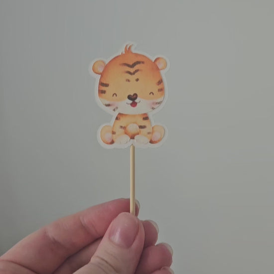 Close up video of tiger cupcake topper