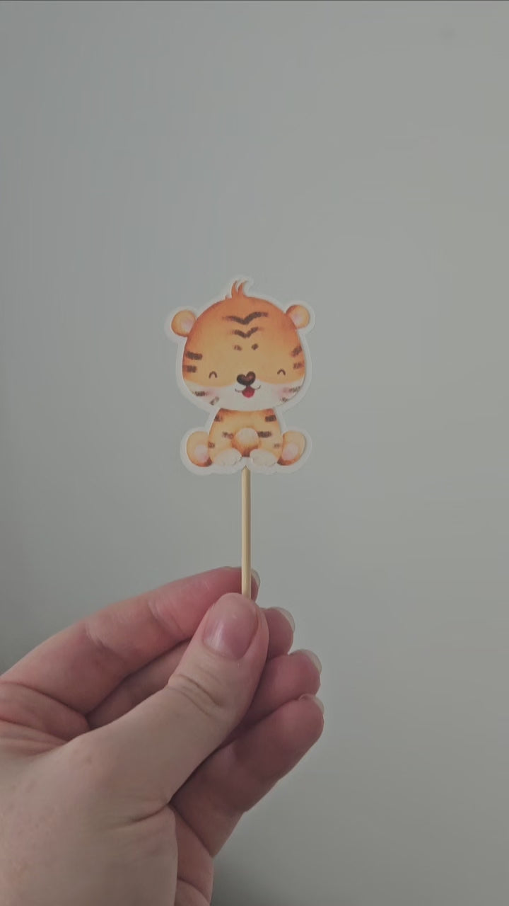 Close up video of tiger cupcake topper
